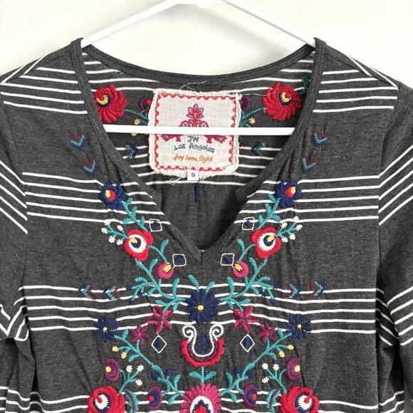 Johnny Was JWLA Gray Striped Tunic Top Floral Embroidery Women’s Size Small - Picture 2 of 7
